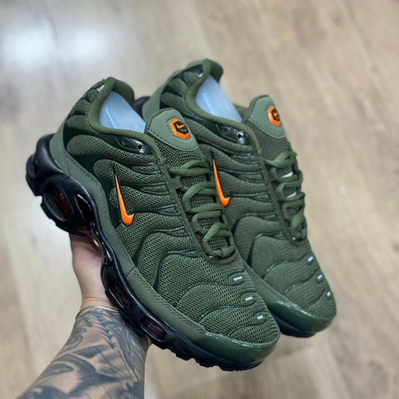 Nike air max plus
